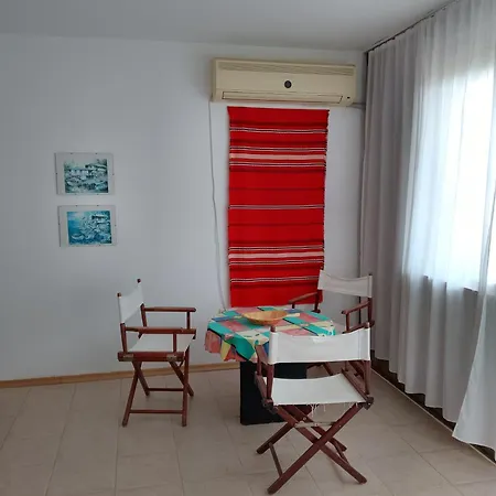 شقة 6 Treti Mart Street 2 Floor North بريمورسكو